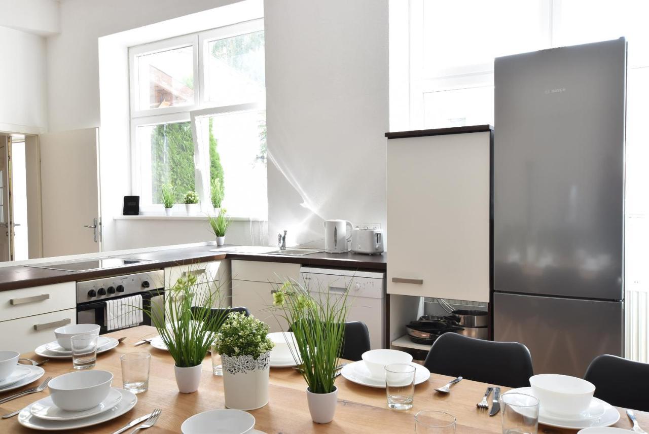 Huge Apartment In Awesome Location With Parking Innsbruck Exterior photo