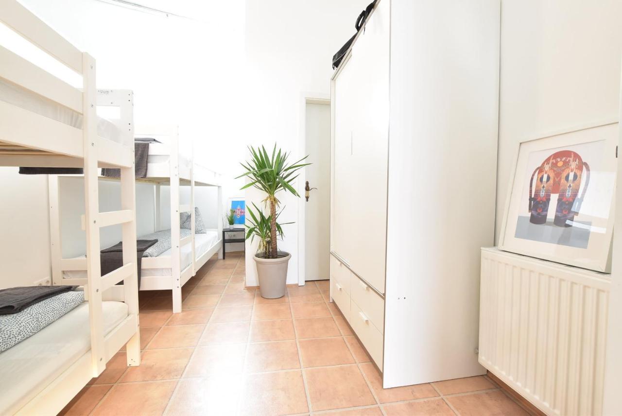 Huge Apartment In Awesome Location With Parking Innsbruck Exterior photo