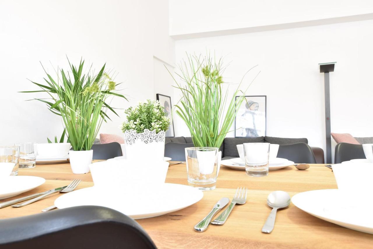 Huge Apartment In Awesome Location With Parking Innsbruck Exterior photo